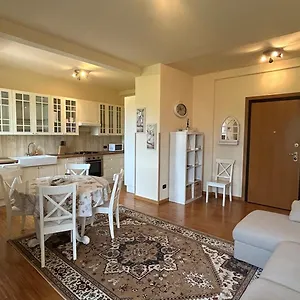 https://apt-lorenzini.it-lombardy.com